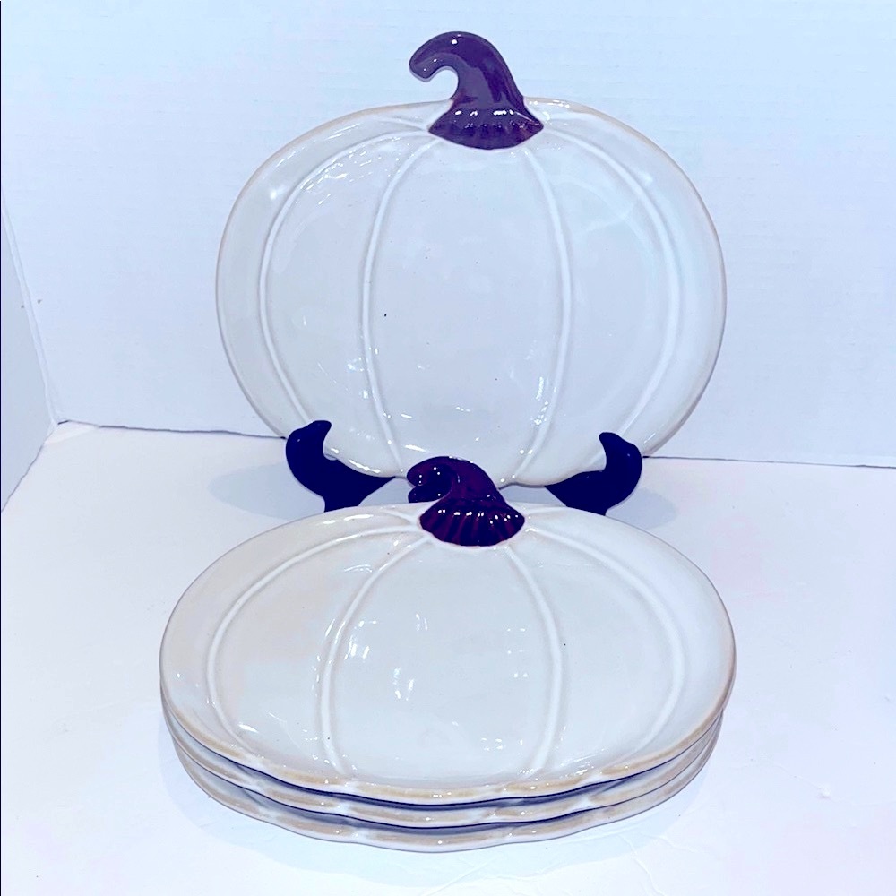 Ceramic Pumpkin Plates - Cream and Brown